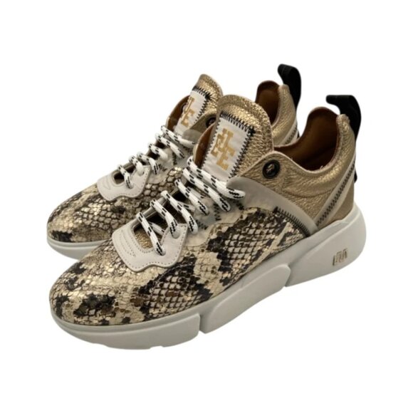 NWT Esse Ut Esse Cream, White & Gold Leather Snake-Embossed Sneakers EU 37 / US - Picture 1 of 5